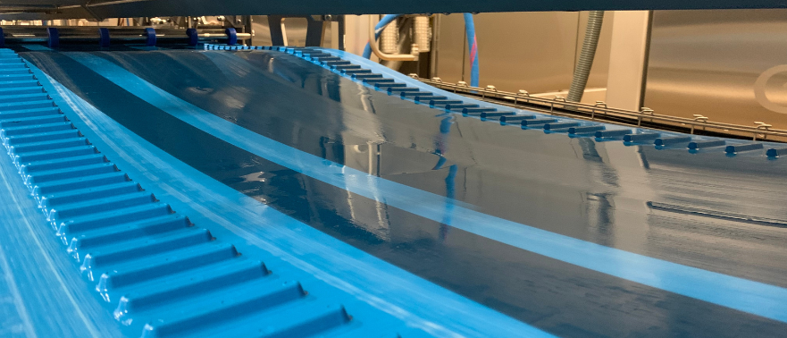 ¿Qué es una cinta transportadora? Funcionamiento y aplicaciones