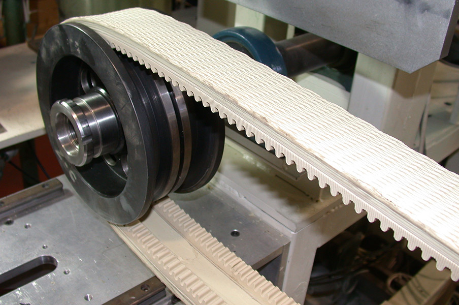 Tipos de bandas transportadoras que existen: ¿Como elegir la más adecuada?